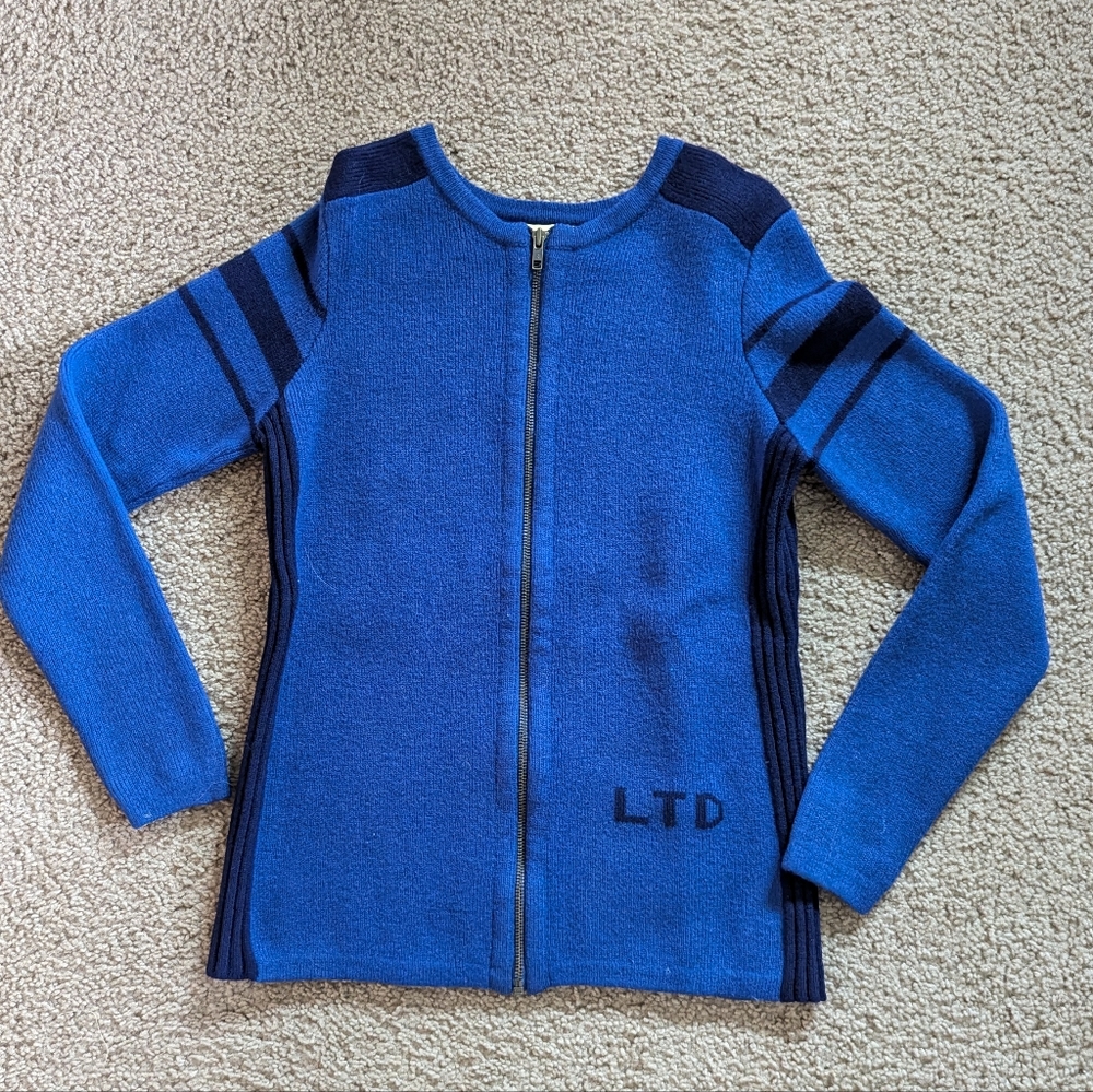 vintage Y2K limited America 100% Merino wool size medium zip up cardigan